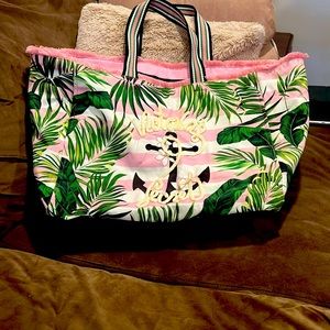VS beach bag. Will bundle make offer!